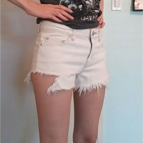 Free People White Distressed High Rise Shorts - Picture 1 of 7